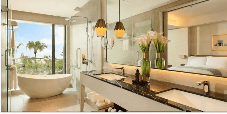 luxurious bathroom