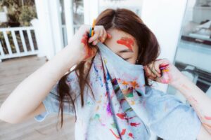 tips membersihkan noda baju